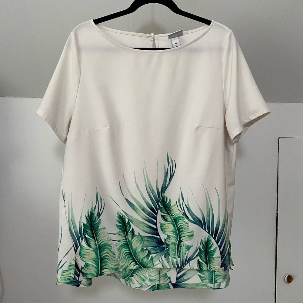 AVA & VIV | Ivory High-Low Short Sleeve Tropical Blouse
